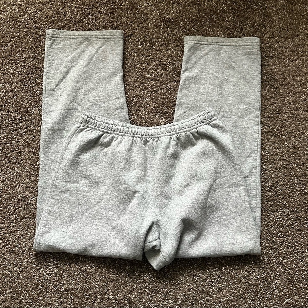 Gildan Grey Sweatpants Size XL - Picture 7 of 9